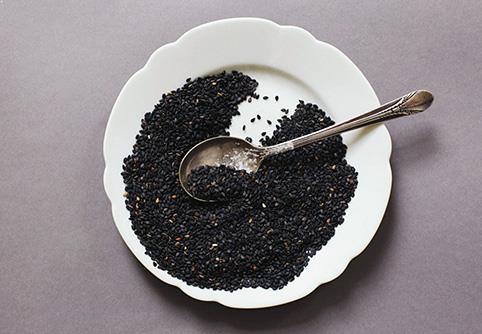 Black Sesame with Wolfberry Tea