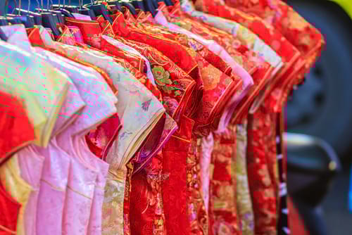 Modern Cheongsam Trends: Evolution, Fabric Choices & Styling Tips