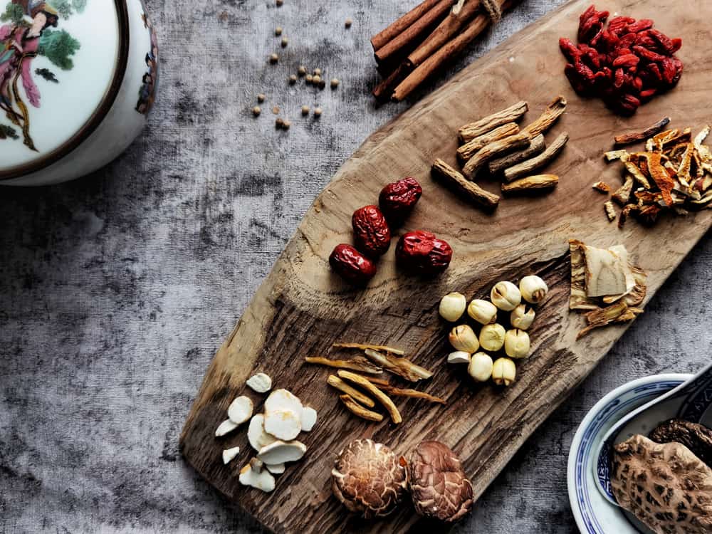 Chinese Medicinal Herbs: A Guide to Common Herbs & their Uses and Benefits